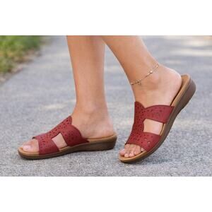 Easy Spirit Brixton3 Comfort Slide Sandals Red  8.5M New in Box